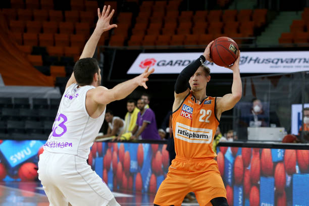 中国女队首 中国女队首