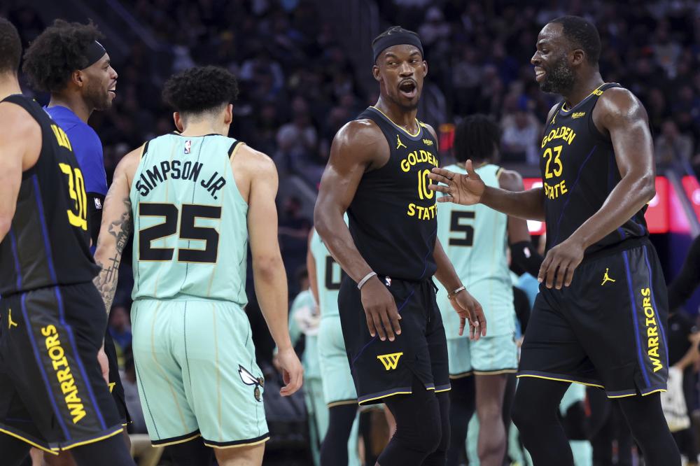 她激烈的赛 她激烈的赛