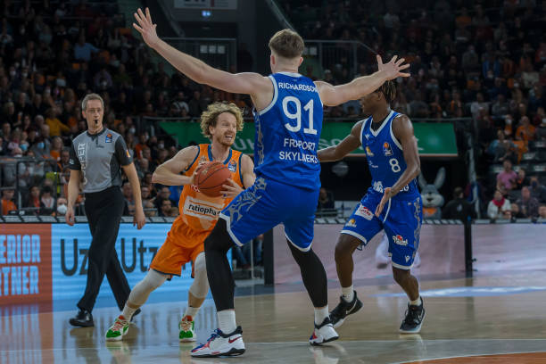 赢下比赛 赢下比赛